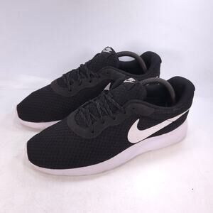 Nike Tanjun Lace Up Athletic Running Shoe Womens Size 10 812655-011 Black